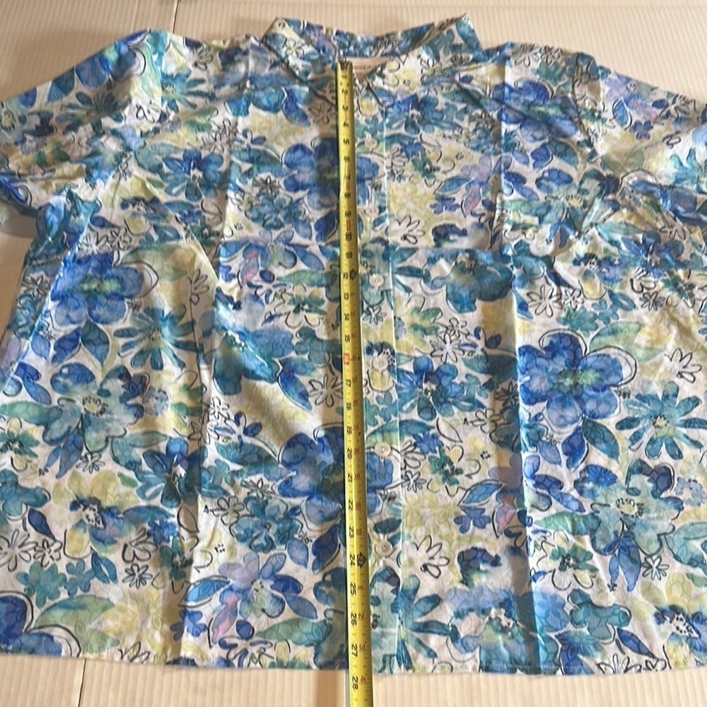 NWT Alfred Dunner Floral elbow fit Button-Up Shirt multi blues side slits collar - Picture 4 of 13